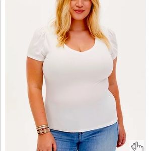 Torrid -V-Neck Puff Short Sleeve Ribbed Top